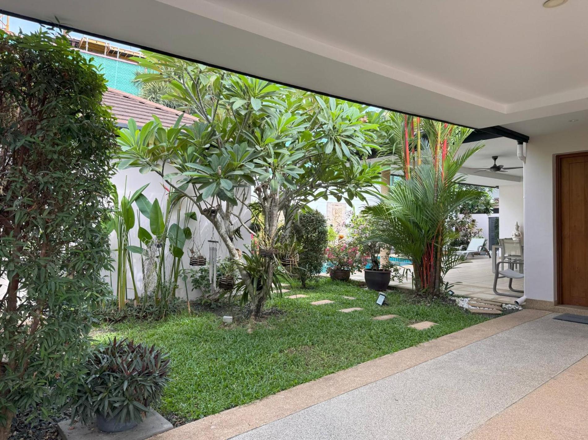 Avenue - Private Pool Near Bangtao * Phuket